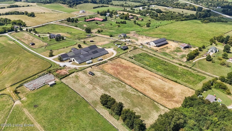880 Louisville Farms Rd, Coxs Creek, KY 40013