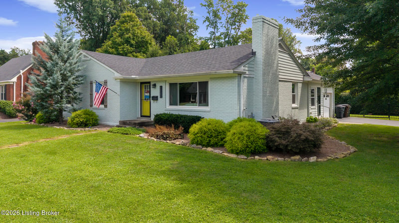 8800 Charing Cross Rd, Louisville, KY 40222