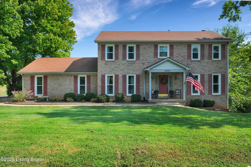 8800 Cranborne Ct, Louisville, KY 40241