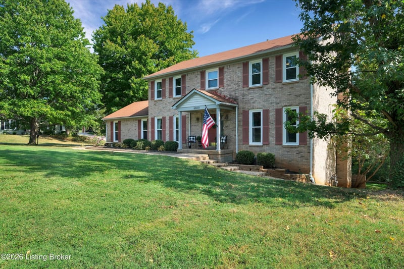 8800 Cranborne Ct, Louisville, KY 40241