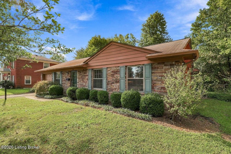 8801 Blossom Ln, Louisville, KY 40242