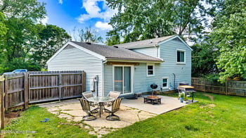 8803 William Penn Way, Louisville, KY 40228