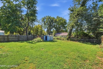 8808 Loch Lea Ln, Louisville, KY 40291