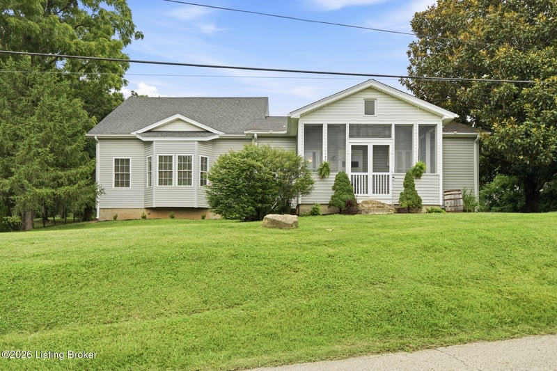 8809 Old Bates Rd, Louisville, KY 40228