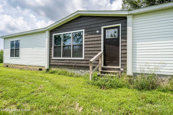 886 E Calvary Rd, Campbellsville, KY 42718