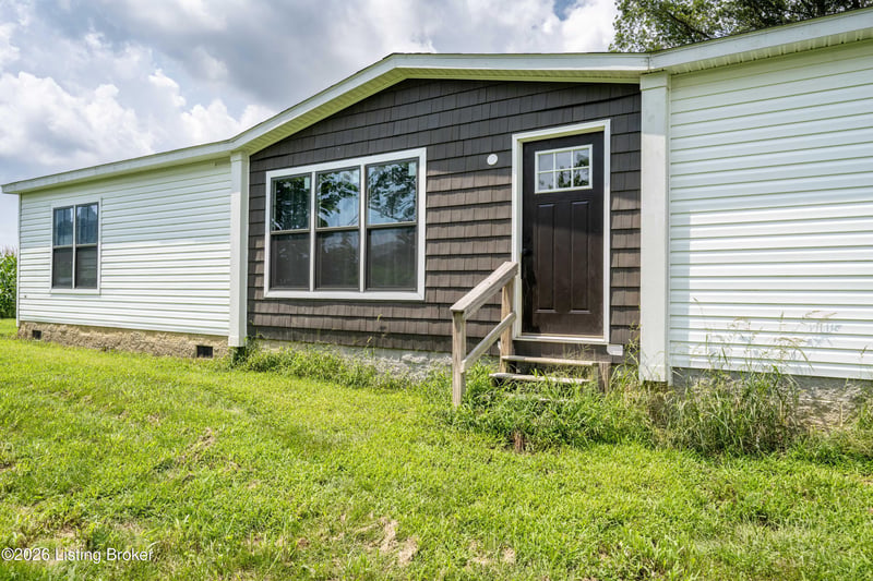 886 E Calvary Rd, Campbellsville, KY 42718