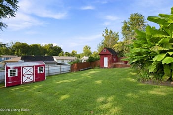 8901 Lantana Dr, Louisville, KY 40229
