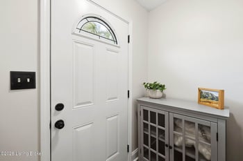 8909 Gutenberg Rd, Louisville, KY 40299