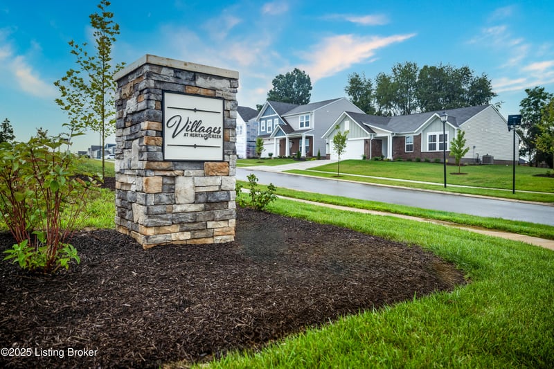 8917 Tribute Dr, Louisville, KY 40229