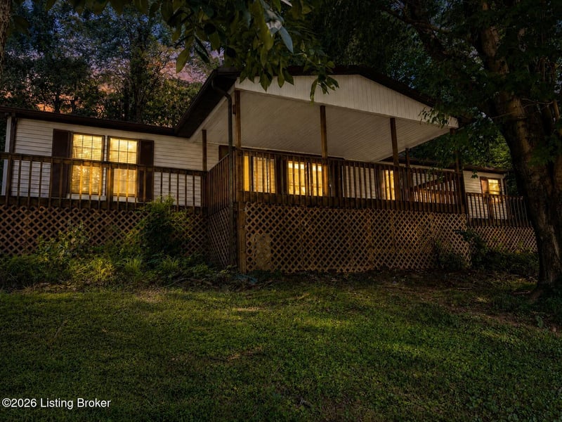 8969 Peonia Rd, Clarkson, KY 42726
