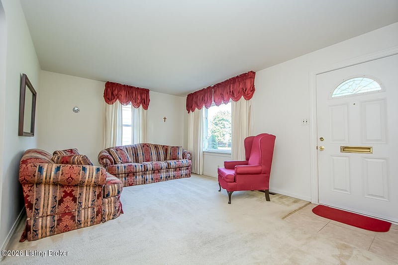 898 Molter Ave, Louisville, KY 40217