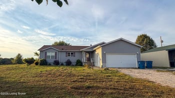 90 Meadow Vale Ct, Vine Grove, KY 40175