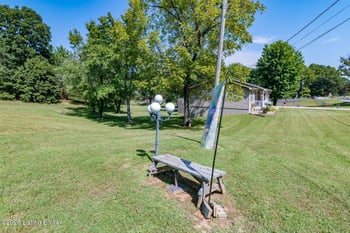 900 Hickory Dr, Vine Grove, KY 40175