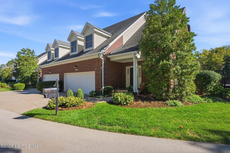 9000 Lyndon Lakes Pl, Louisville, KY 40242