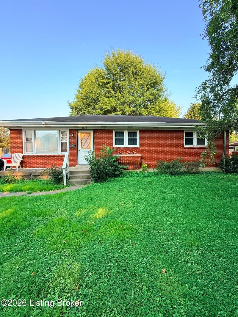 9003 Thompson Ln, Louisville, KY 40258