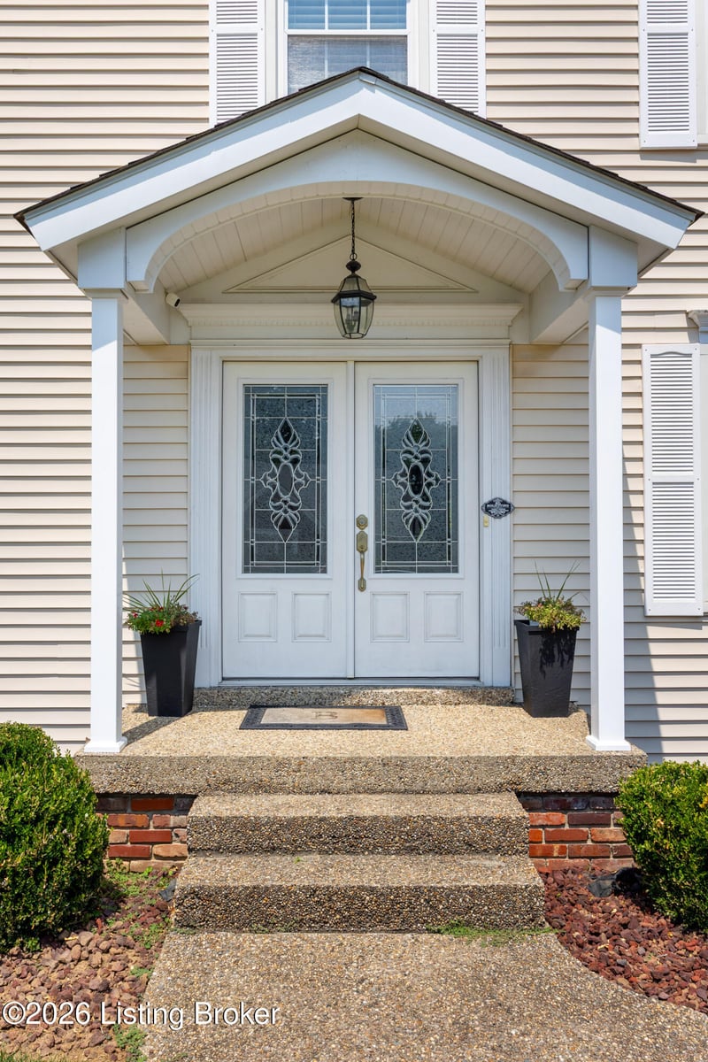 9005 Green Garden Ct, Louisville, KY 40220