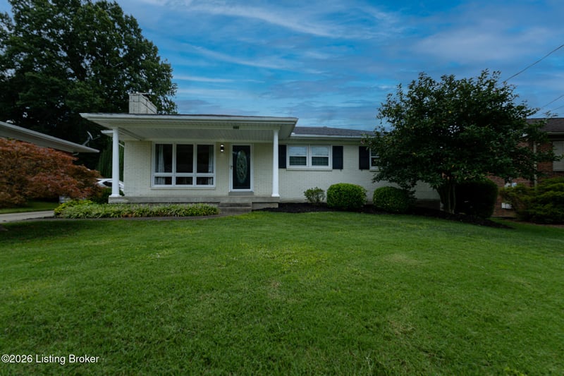 9009 Annlou Dr, Louisville, KY 40272