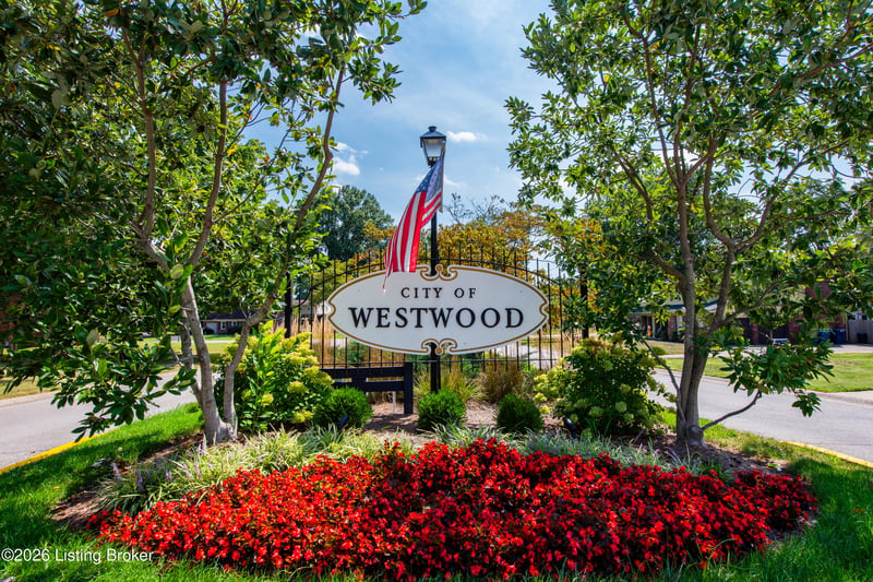 9009 Cardiff Rd, Louisville, KY 40242