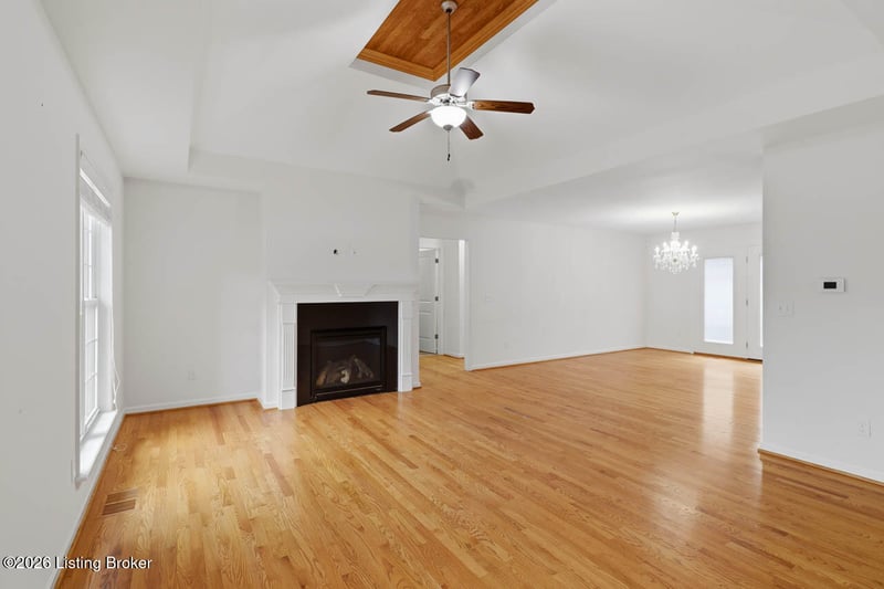 9015 Pinnacle Place Dr, Louisville, KY 40272