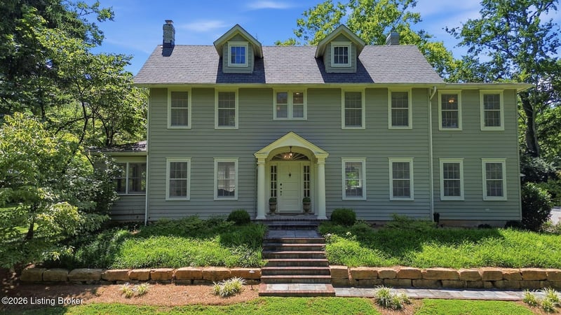 902 Bellewood Rd, Anchorage, KY 40223