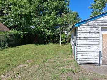 902 Loretto Ave, Louisville, KY 40211