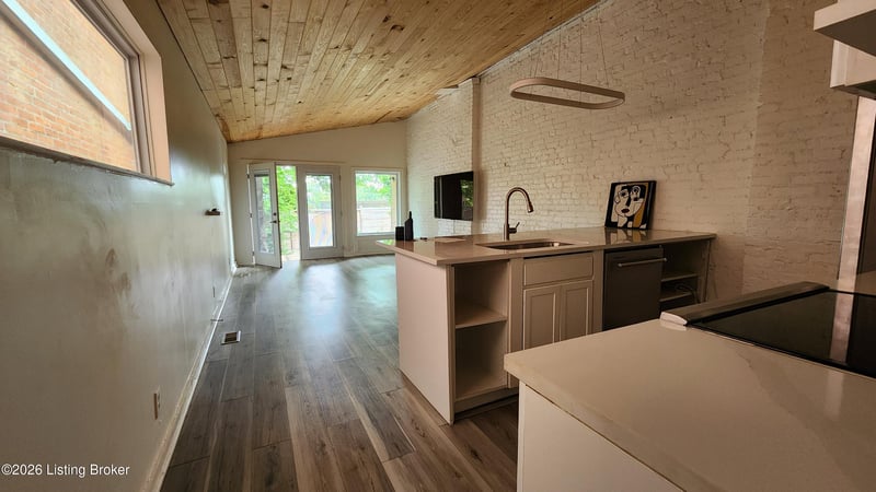 903 Franklin St, Louisville, KY 40206
