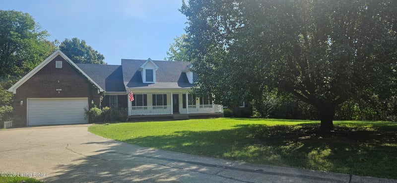 9031 Lakewood Dr, Louisville, KY 40272