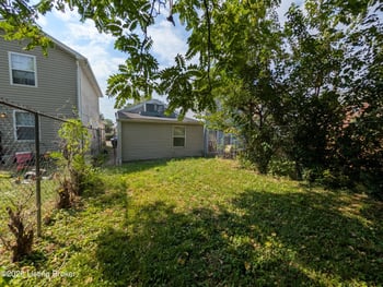 905 E Madison St, Louisville, KY 40204