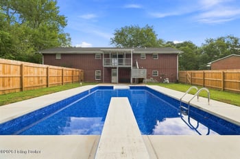 906 Mary Ct, Radcliff, KY 40160