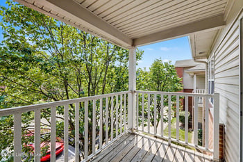 9100 Hawthorne Pointe Dr #201, Louisville, KY 40272