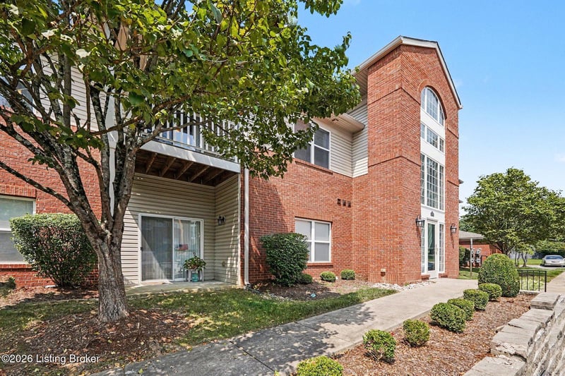 9100 Hawthorne Pointe Dr #201, Louisville, KY 40272