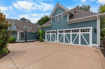 9101 Dayflower St, Prospect, KY 40059