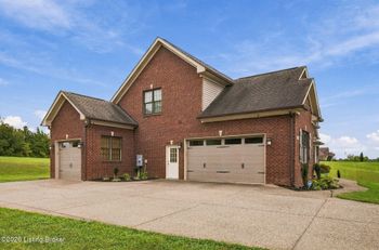 9101 Hassy Way, Louisville, KY 40299