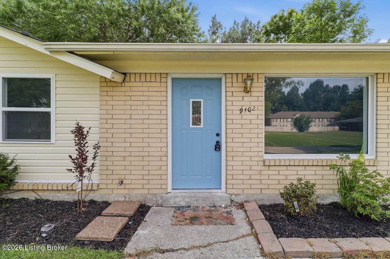 9102 Willowcreek Dr, Louisville, KY 40219