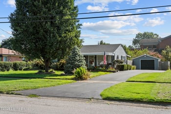 9105 Seaforth Dr, Louisville, KY 40258