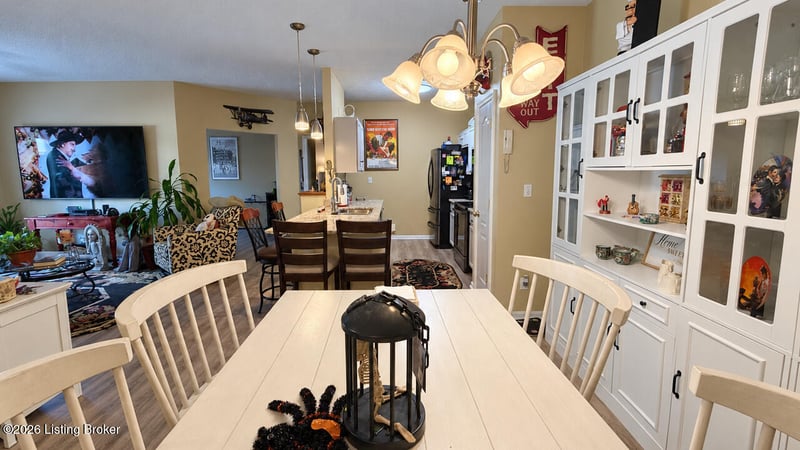 9106 Hawthorne Pointe Dr #101, Louisville, KY 40272