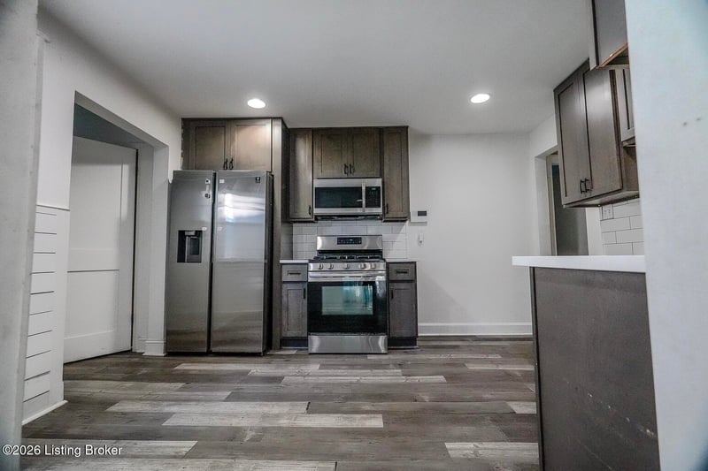 9107 3rd Street Rd, Louisville, KY 40272