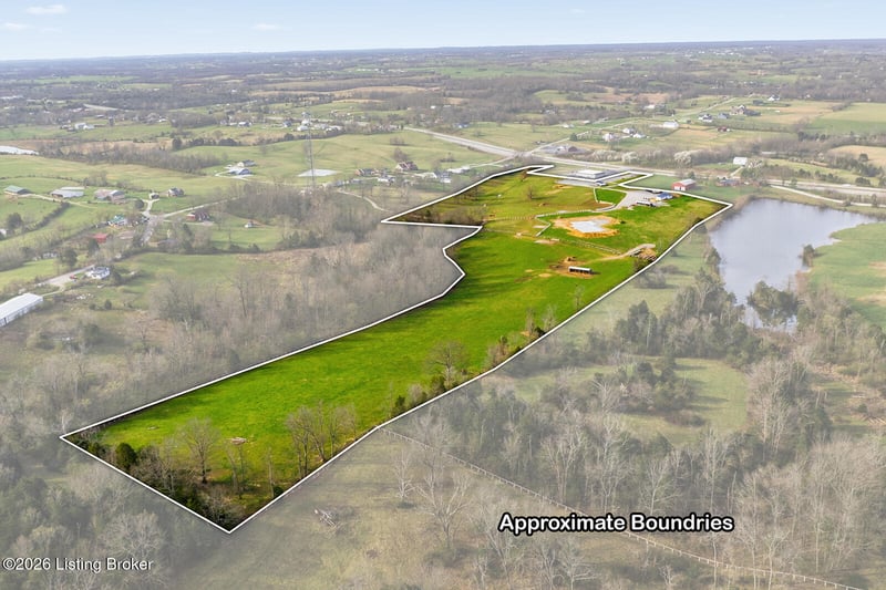 9108 Louisville Rd, Lawrenceburg, KY 40342