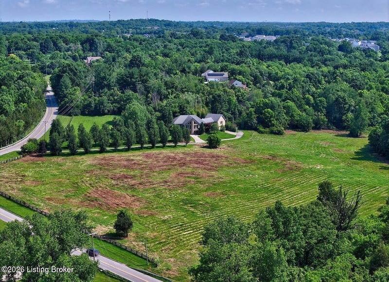 911 Johnson Rd, Louisville, KY 40245