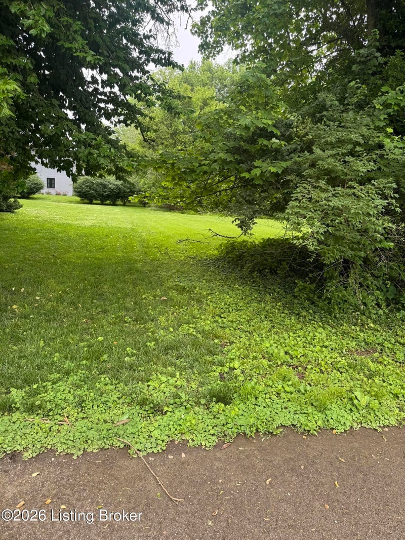 911 W Riverside Dr, Louisville, KY 40207