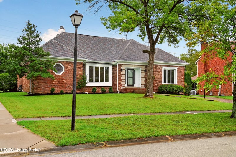 913 Brierly Hill Ct, Louisville, KY 40299