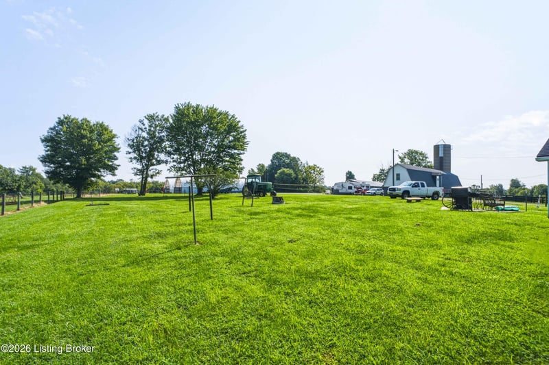 914 Hanna Rd, Shelbyville, KY 40065