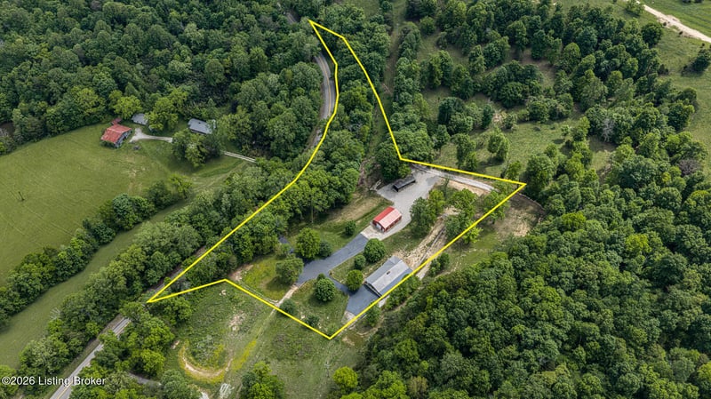 915 Brier Creek Rd, Mammoth Cave, KY 42259