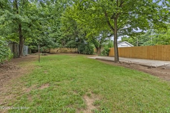 916 Fountain Ave, Louisville, KY 40222