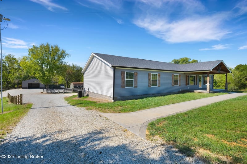 917 Vaughn Rd, Coxs Creek, KY 40013