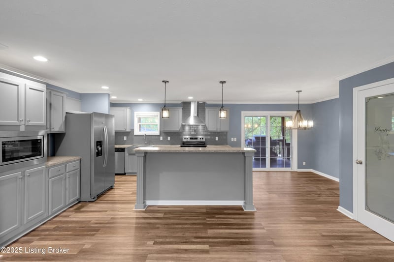 917 Vaughn Rd, Coxs Creek, KY 40013