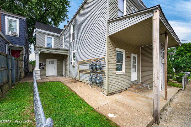 918 Ash St, Louisville, KY 40217