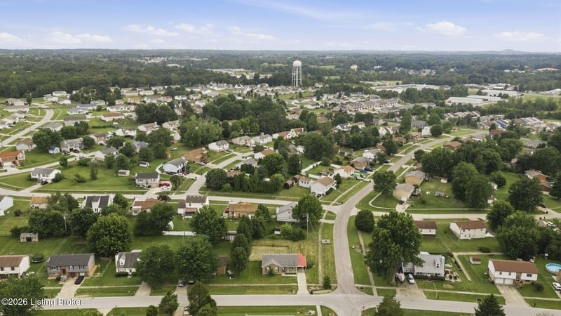 918 Austin Dr, Radcliff, KY 40160