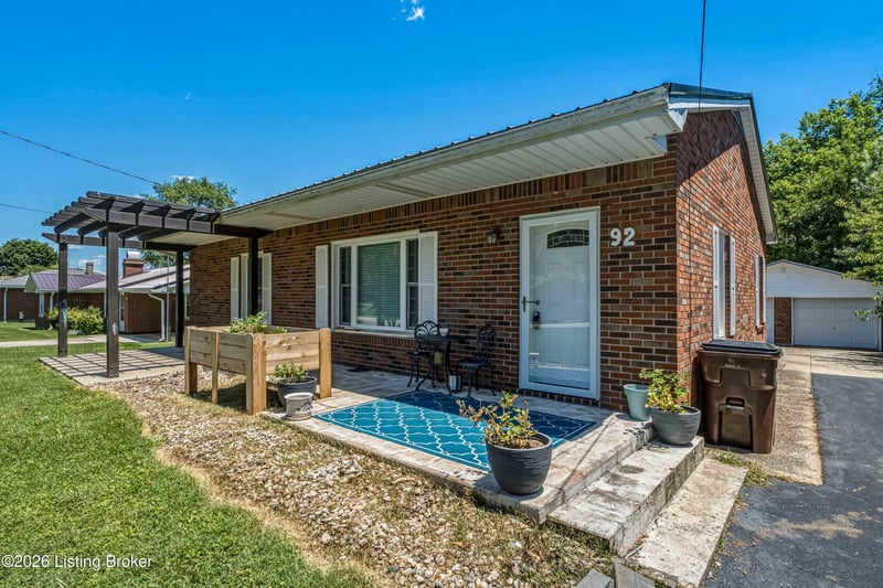 92 Indian Trl, Hodgenville, KY 42748