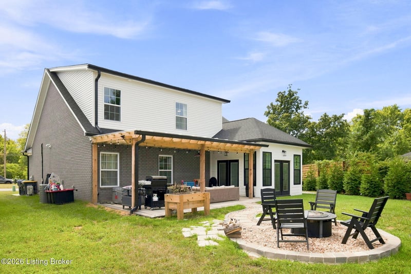 9201 Harvester Pl, Louisville, KY 40291